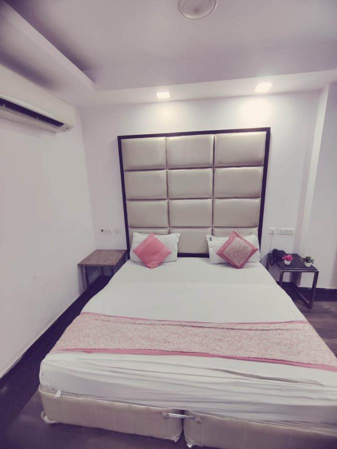 Hotel Saya Deluxe Near New Delhi Railway Station ' 외부 사진