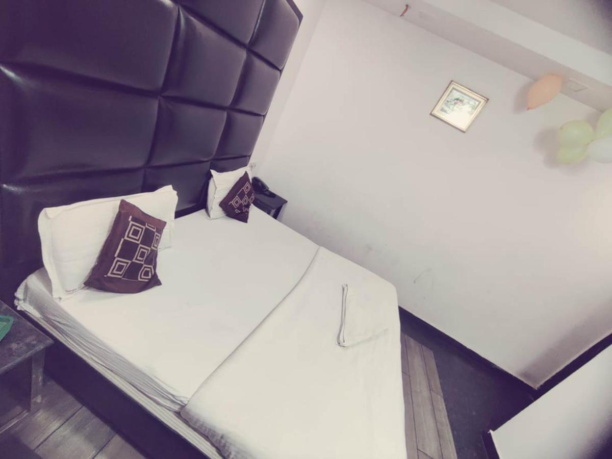 Hotel Saya Deluxe Near New Delhi Railway Station ' 외부 사진